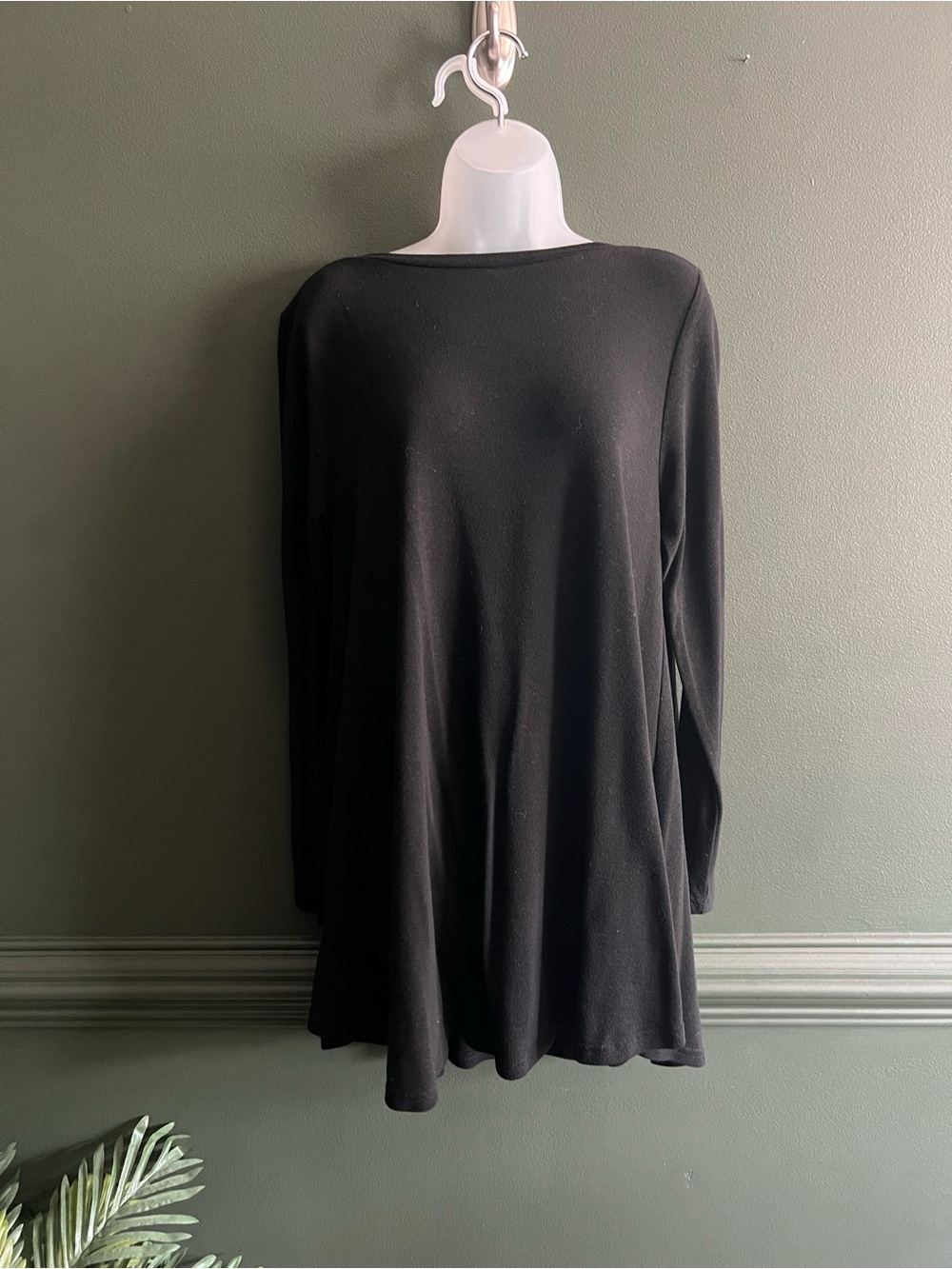 Boatneck Black Long Sleeve Swing Tunic Top